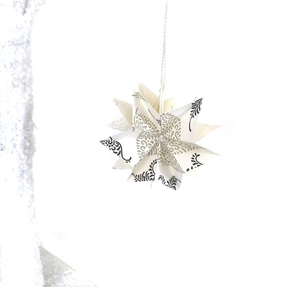 Star Ornament Set of 6, Cream Beige Black Paisley Floral - Picture 1 of 7